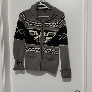 Grey black and white chunky knit sweater